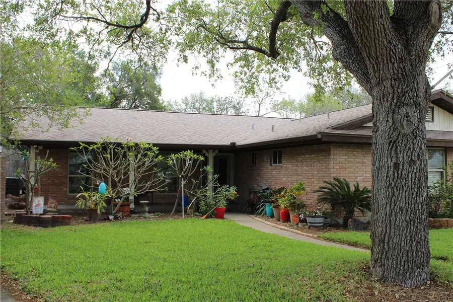 1716 Lawndale Drive, Kingsville, TX 78363 - #2