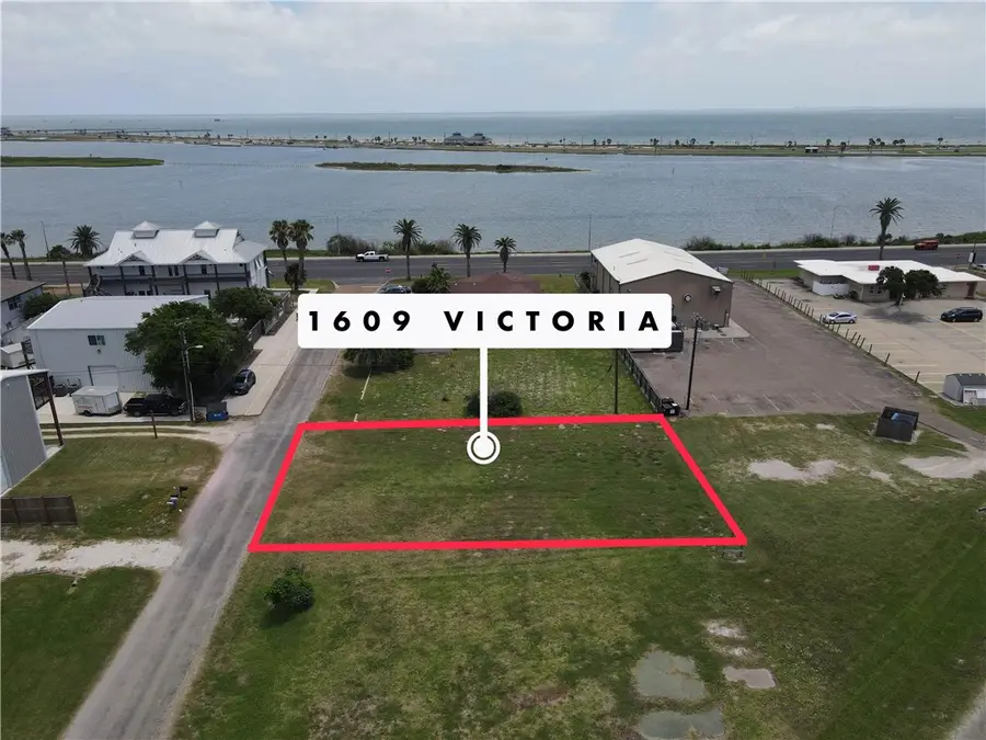 1609 Victoria Avenue, Rockport, TX 78382 - #2