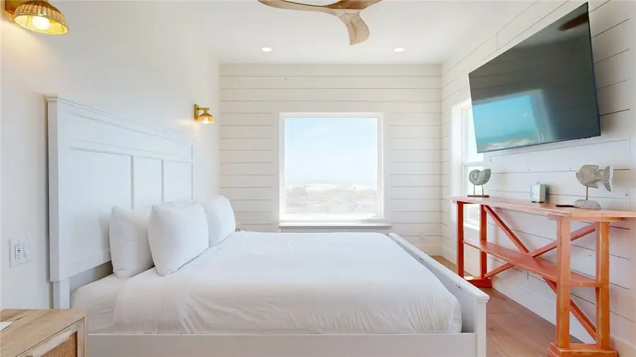 1224 On The Beach Road N, Port Aransas, TX 78373 - #2