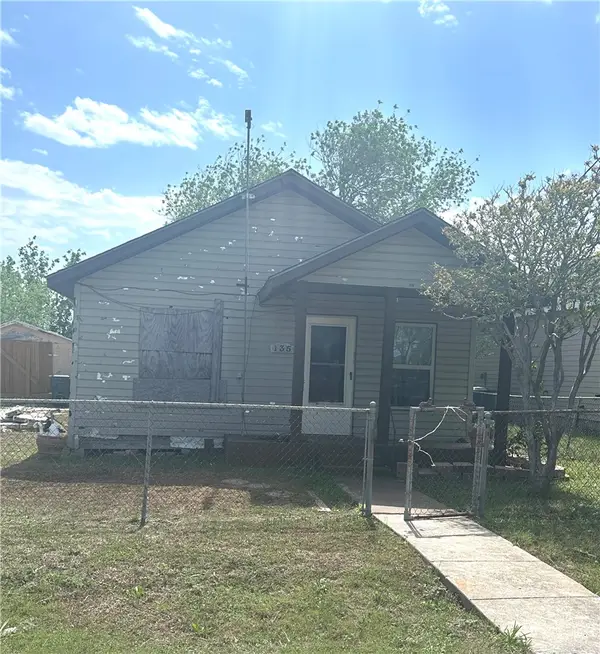 135 Allende Street, Taft, TX 78390