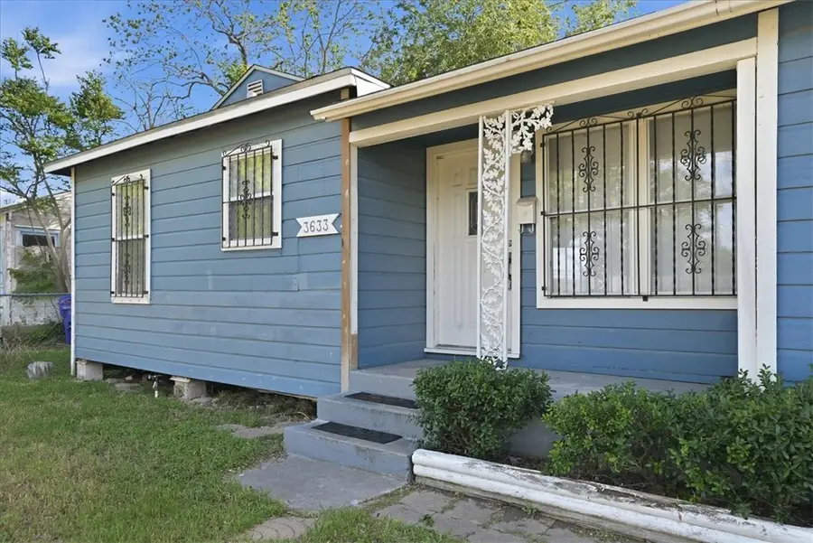 3633 Chestnut Street, Corpus Christi, TX 78411 - #3