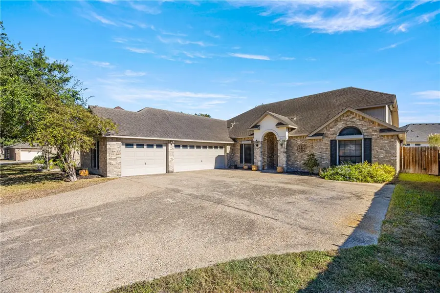 6152 Saint Denis Street, Corpus Christi, TX 78414 - #2