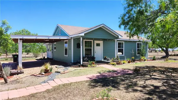 298 County Road 3052, Orange Grove, TX 78372