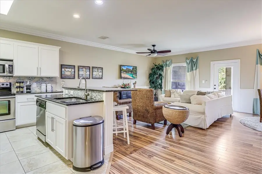 247 W Roberts Avenue #5, Port Aransas, TX 78373 - #3