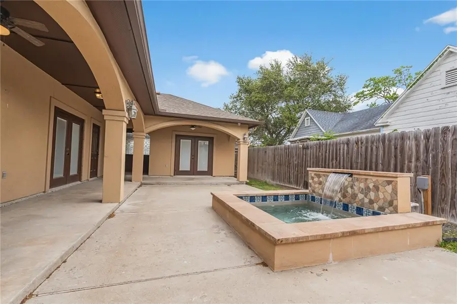 433 Louisiana Avenue, Corpus Christi, TX 78404 - #2
