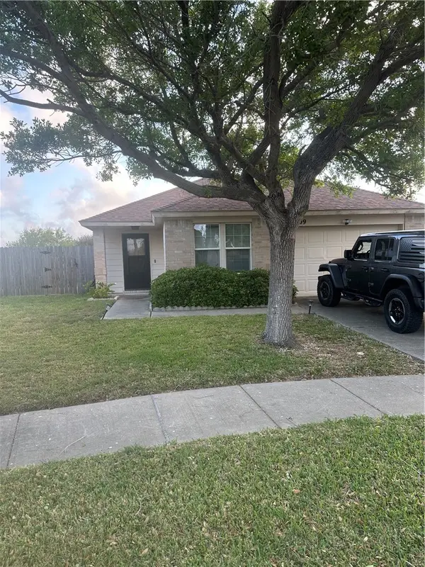 7909 Labrador Drive, Corpus Christi, TX 78414