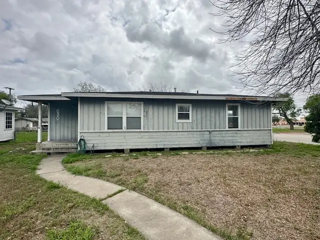 630 Williams Street, Kingsville, TX 78363 - #2