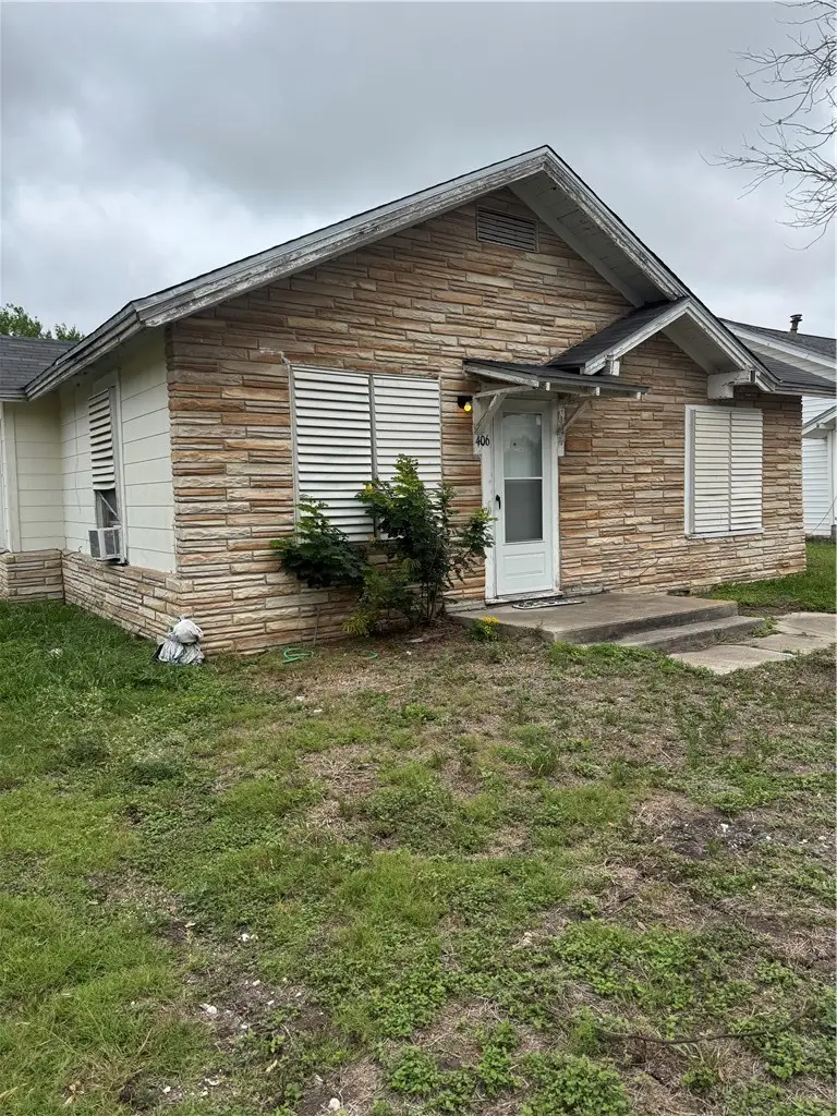 406 Mathis Street, Taft, TX 78390 - #2