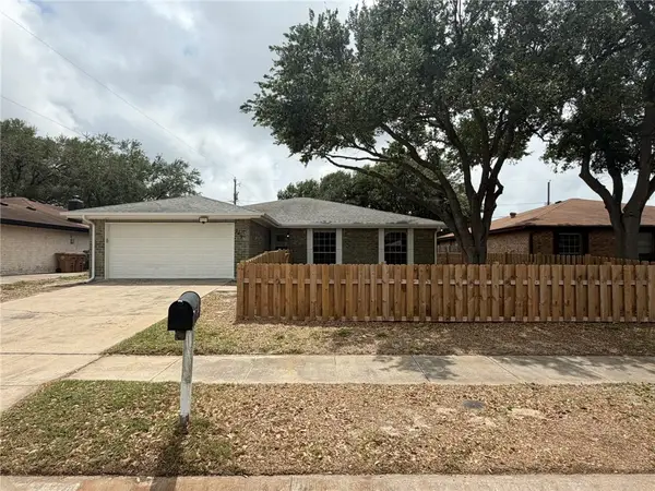 749 Alhambra Drive, Corpus Christi, TX 78418