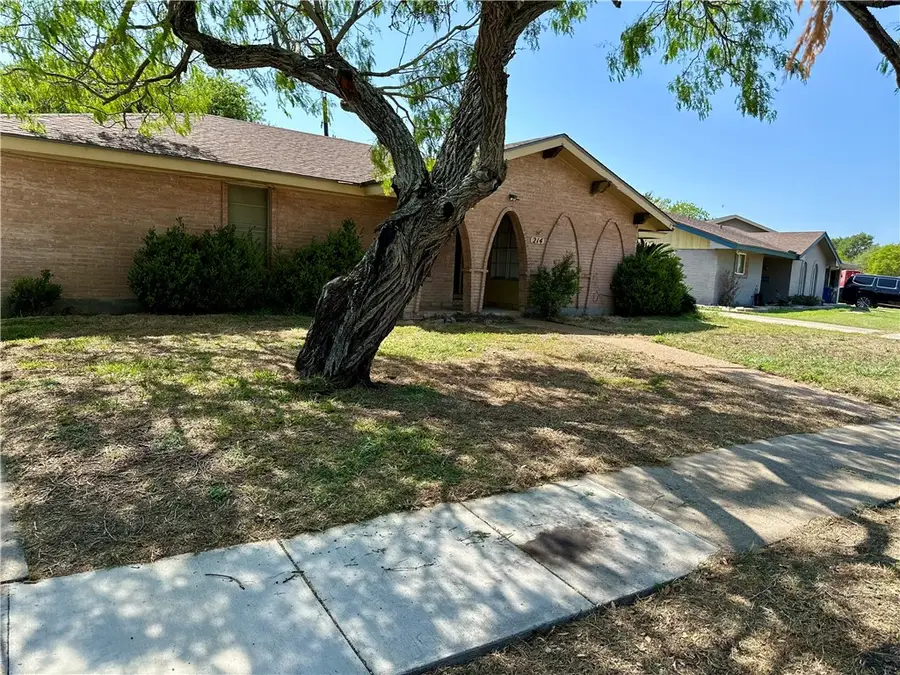 214 Sabine Street, Portland, TX 78374 - #2