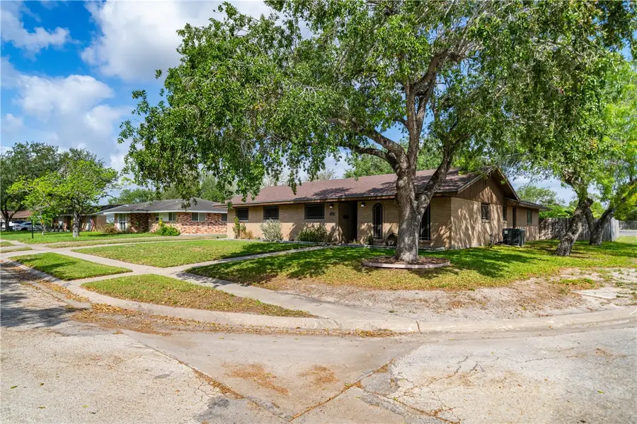 228 N Pasadena Drive, Kingsville, TX 78363 - #3