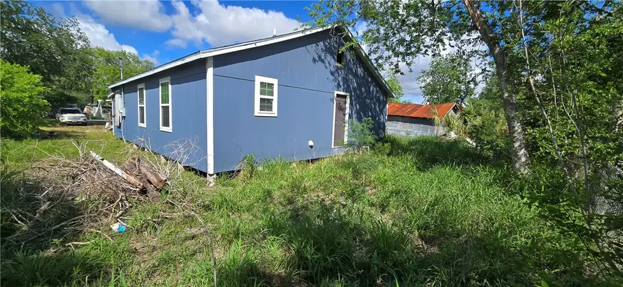 431 E Verbina Street, Taft, TX 78390 - #2