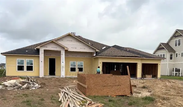 4 Peets Bend Drive, Rockport, TX 78382