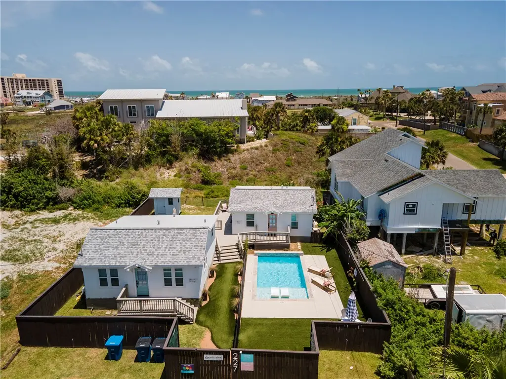227 S 11th Street, Port Aransas, TX 78373 - #1