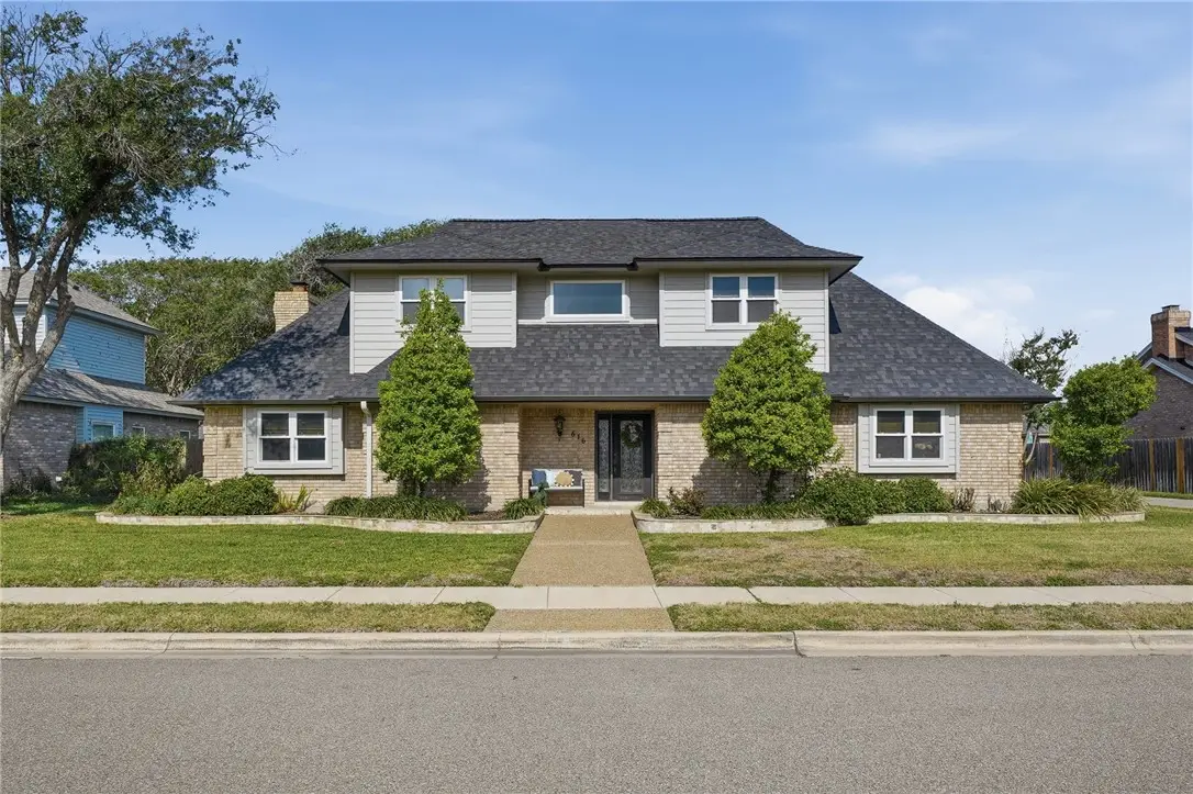 616 Colonial Drive, Portland, TX 78374 - #1