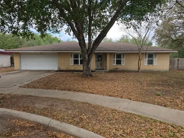 1413 Las Palmas, Beeville, TX 78102 - #1