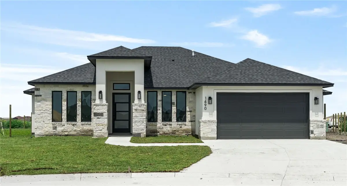 1490 Irigoyen Ct, Corpus Christi, TX 78415 - #1