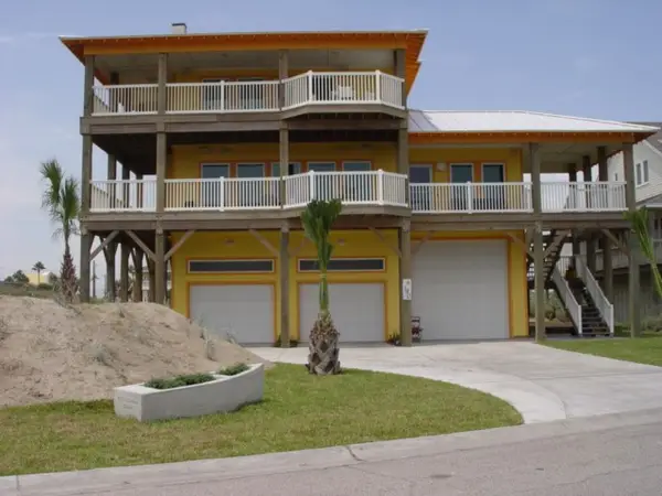 540 Ocean View Drive, Port Aransas, TX 78373