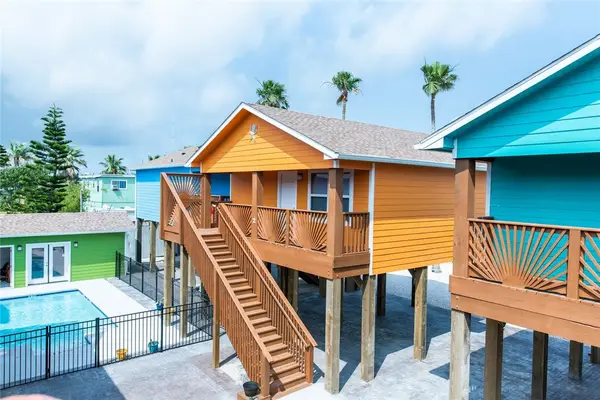 403 S 10th Street #2, Port Aransas, TX 78373