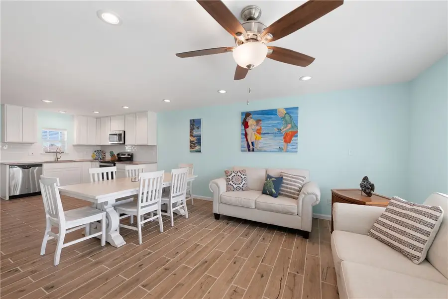 1129 S Eleventh Street #12, Port Aransas, TX 78373 - #2
