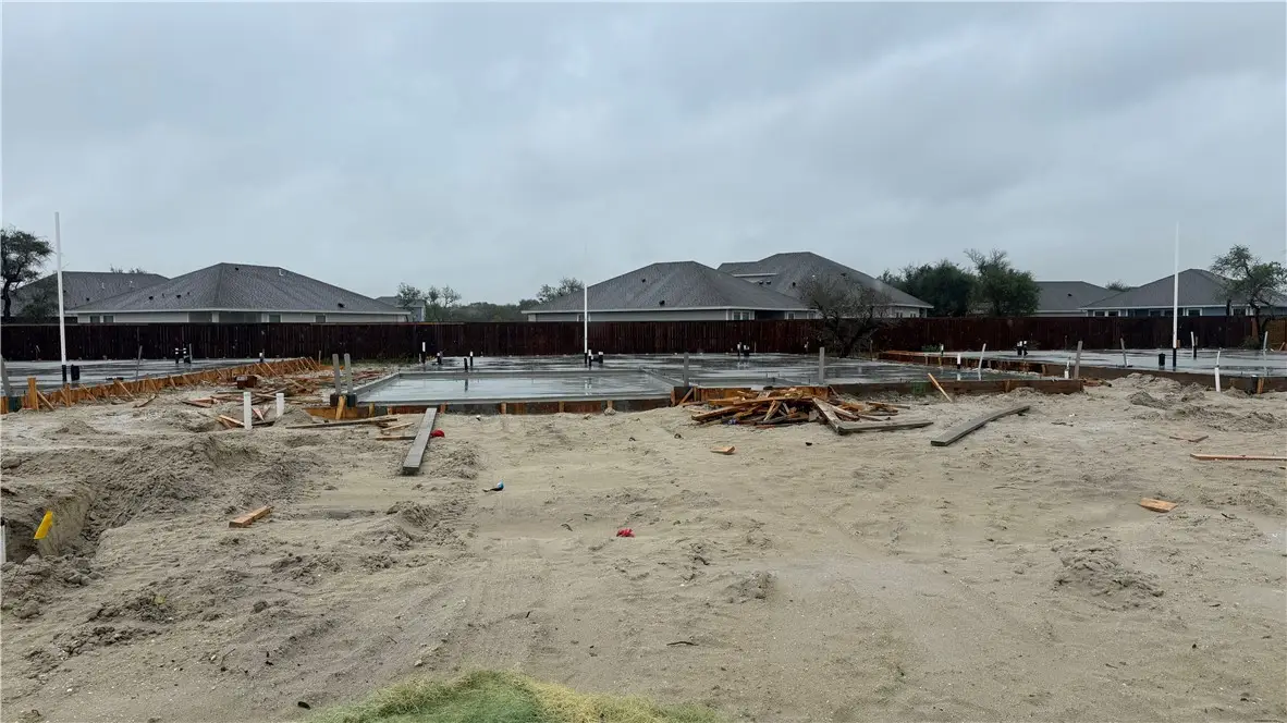 141 Grenada Drive, Rockport, TX 78382 - #1