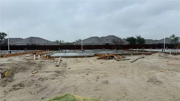 141 Grenada Drive, Rockport, TX 78382