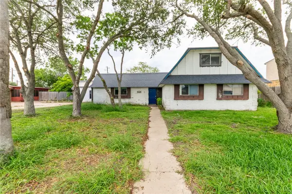 1504 Kenwood Drive, Aransas Pass, TX 78336