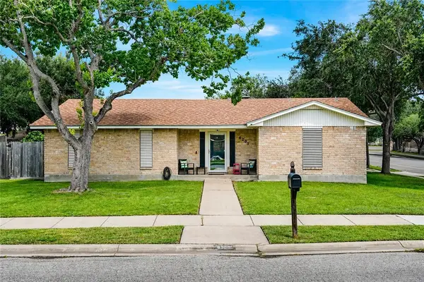 6205 Londonderry Drive, Corpus Christi, TX 78415