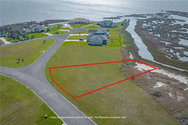 64 Lake Shore Circle, Rockport, TX 78382