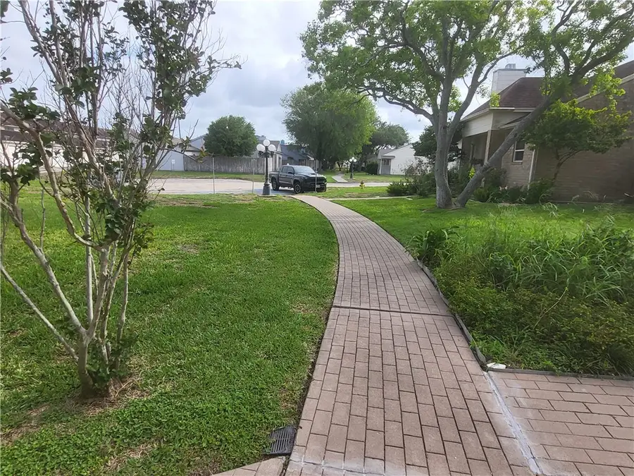 3025 Quail Springs #L2, Corpus Christi, TX 78414 - #2