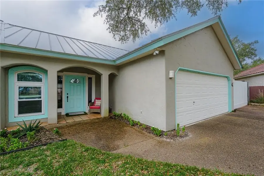 610 Bent Tree Street, Rockport, TX 78382 - #3