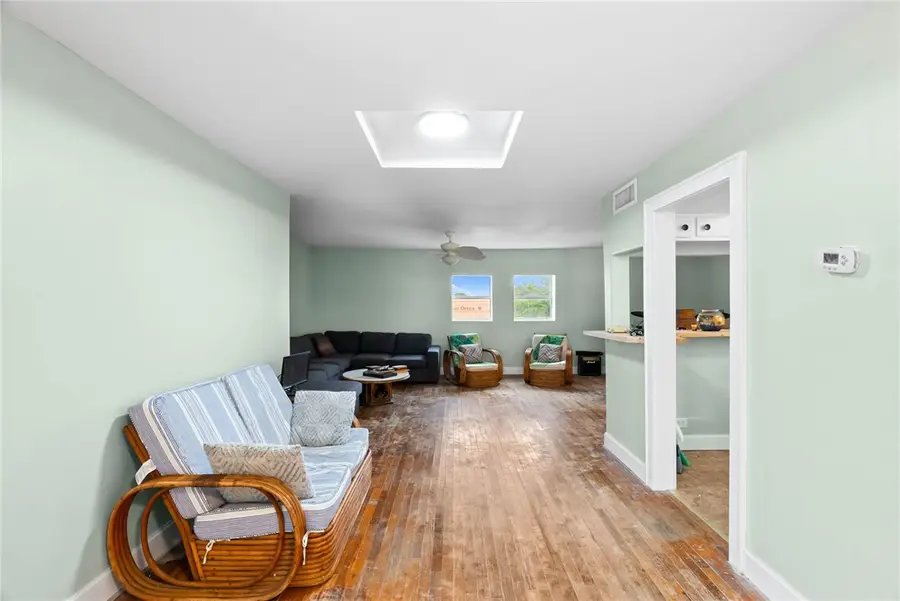 337 S Commercial Street, Aransas Pass, TX 78336 - #3