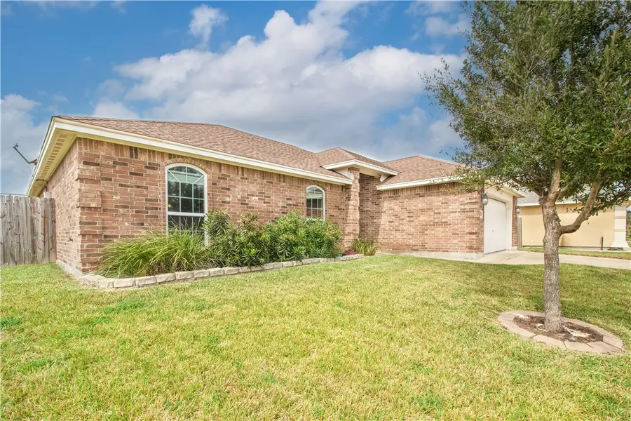3825 Kangaroo Court, Corpus Christi, TX 78414 - #2
