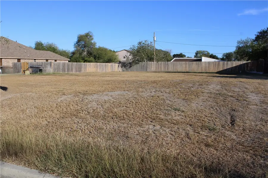 1574 Wildwood Trail Boulevard, Kingsville, TX 78363 - #2