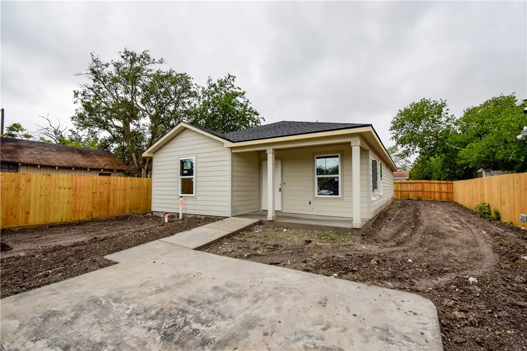 815 Elesa Street, Corpus Christi, TX 78405 - #1