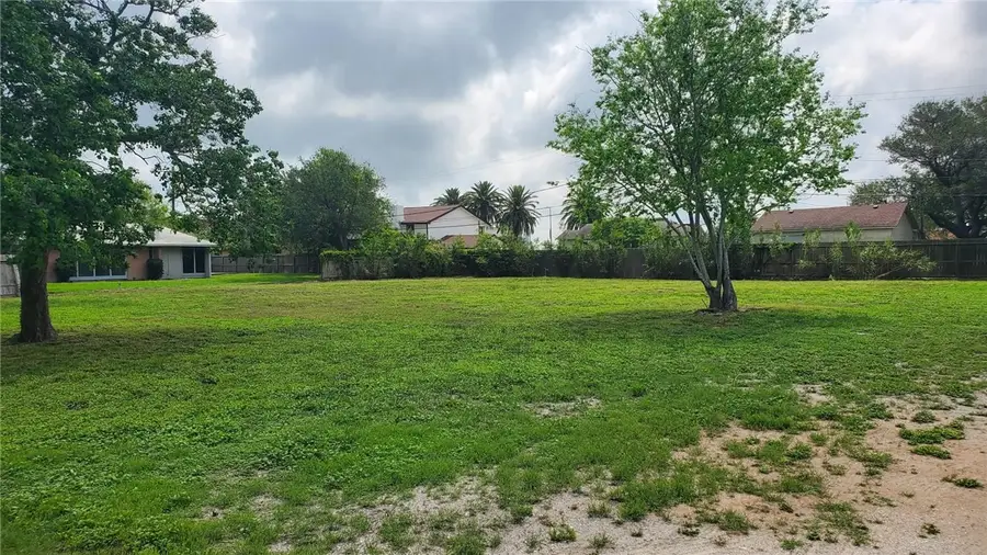 6049 Rio Vista Avenue, Corpus Christi, TX 78412 - #2