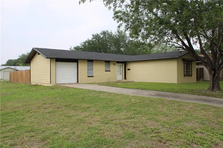 230 Birchwood, Kingsville, TX 78363 - #2