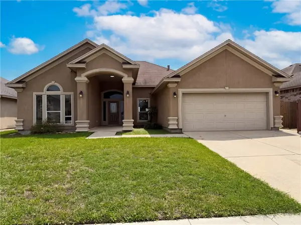 5721 Loire Boulevard, Corpus Christi, TX 78414