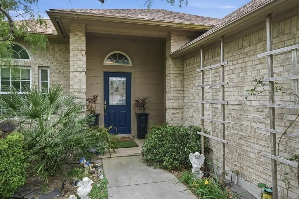 107 Georgian Oaks, Rockport, TX 78382 - #1
