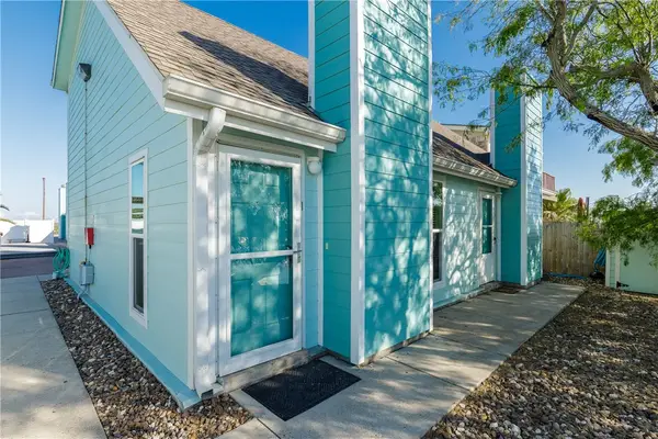 15201 Leeward Drive #A-1, Corpus Christi, TX 78418