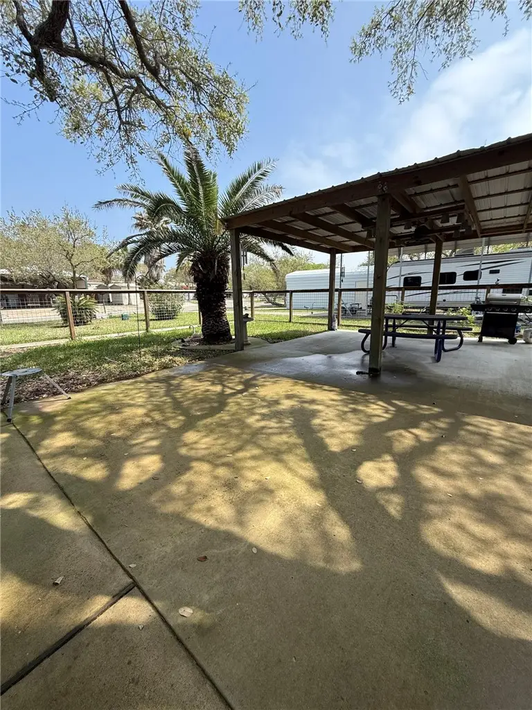 216 S Lake Drive, Rockport, TX 78382 - #3