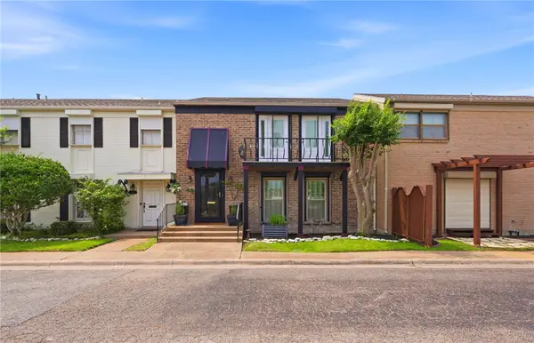 17 Rock Creek Drive, Corpus Christi, TX 78412