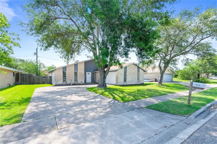 1620 Memorial Parkway, Portland, TX 78374 - #3