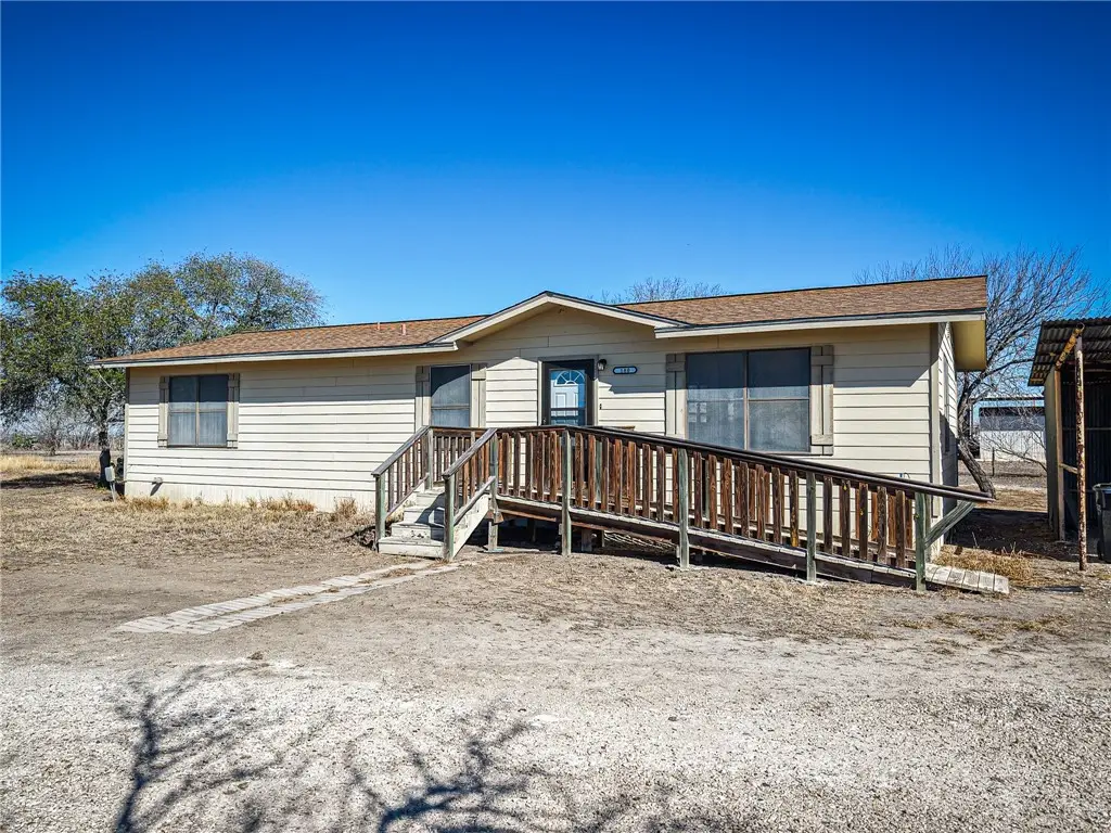 180 Recreation Road 8, Calliham, TX 78007 - #1