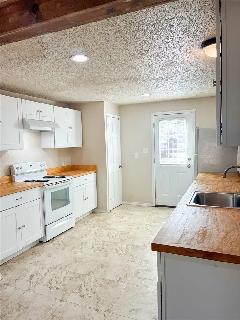 Address Withheld By Seller, Three Rivers, TX 78071 - #2