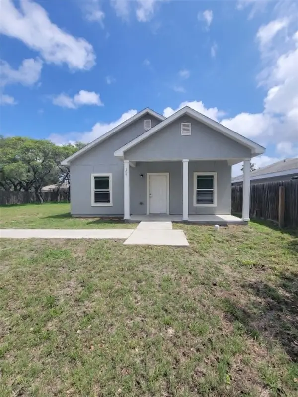 104 Pelican Avenue, Aransas Pass, TX 78336