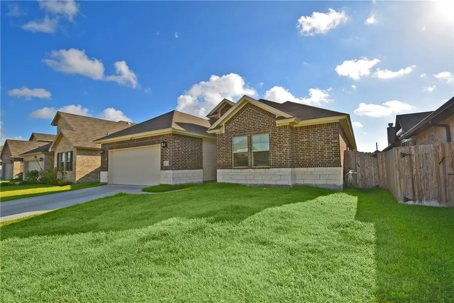 8158 Luz De Luna Street, Corpus Christi, TX 78414 - #2