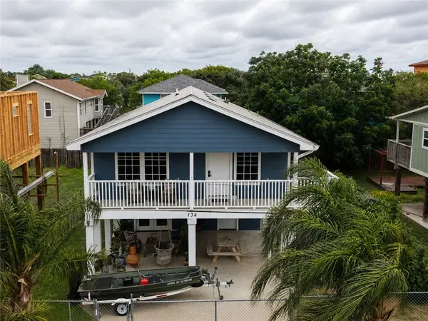134 Courtland Drive, Corpus Christi, TX 78418