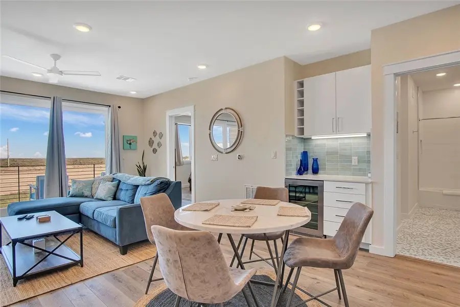 630 W Center #303, Port Aransas, TX 78373 - #3