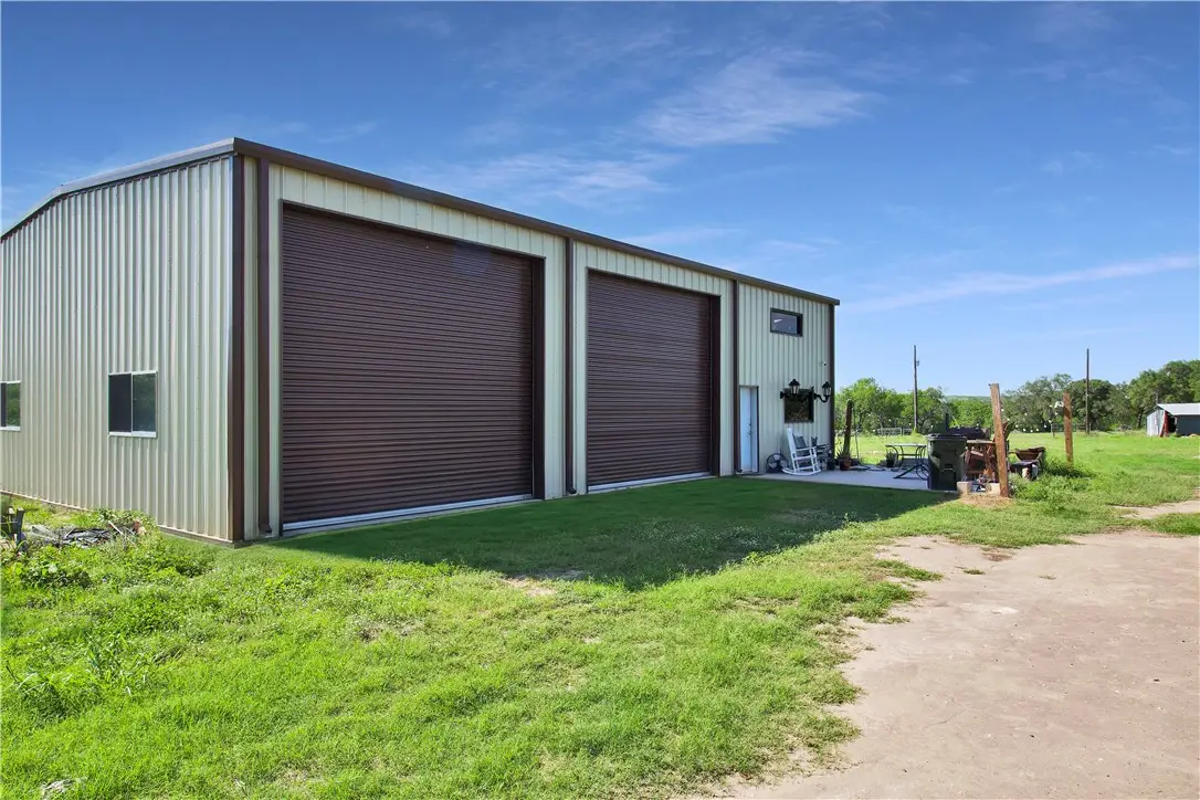 4552 Mineral Cemetery, Beeville, TX 78102 - #1